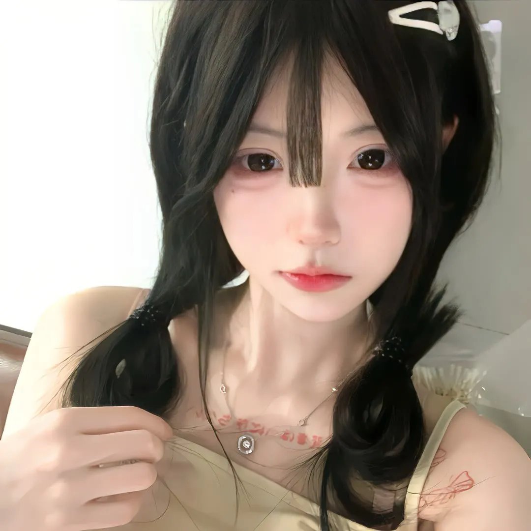 怪物少女妮莫娜 海报