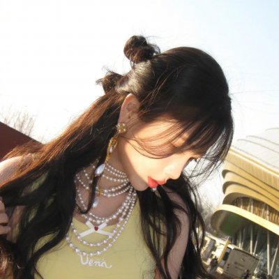 丹顶鹤女孩 海报